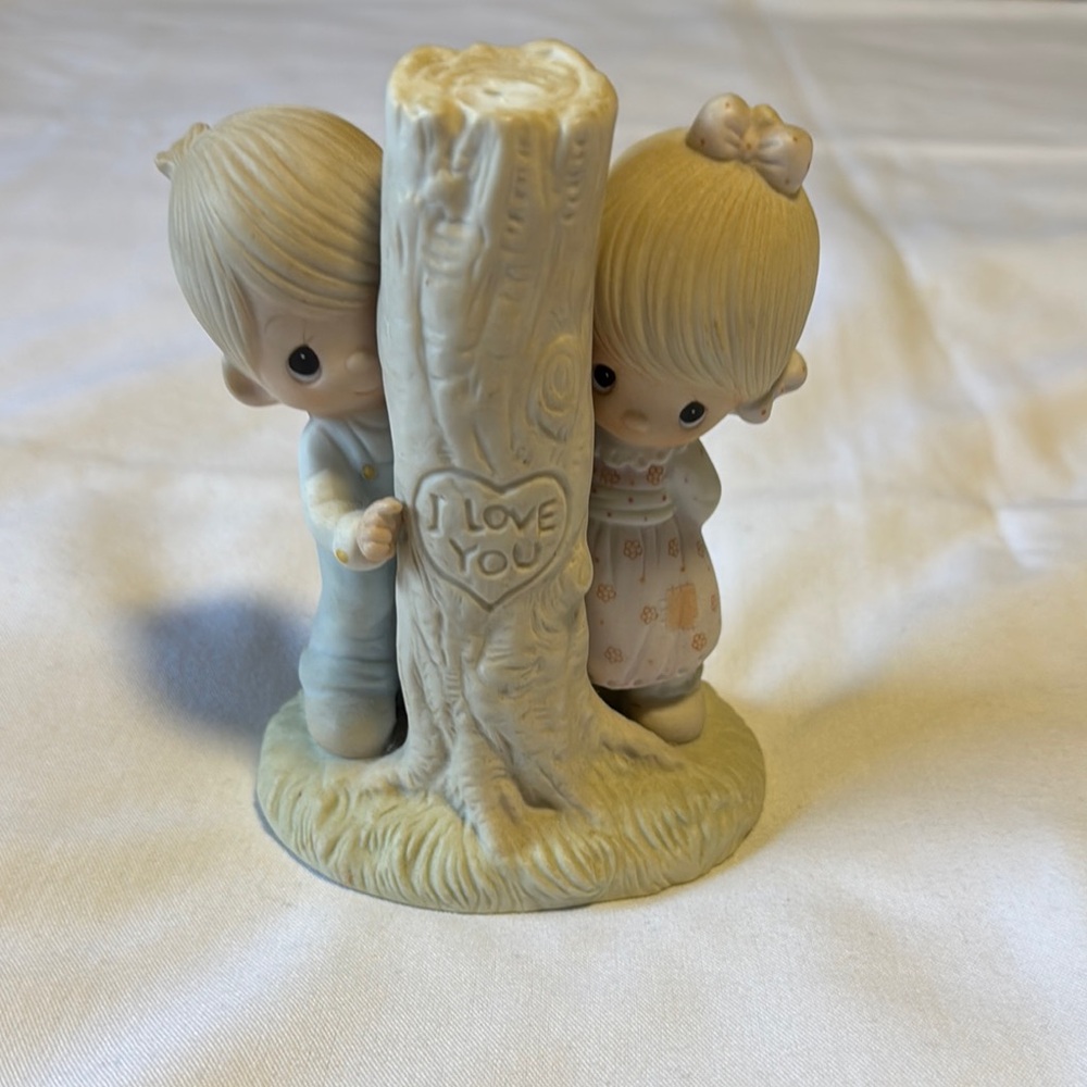 Precious Moments “Thee I Love” Figurine